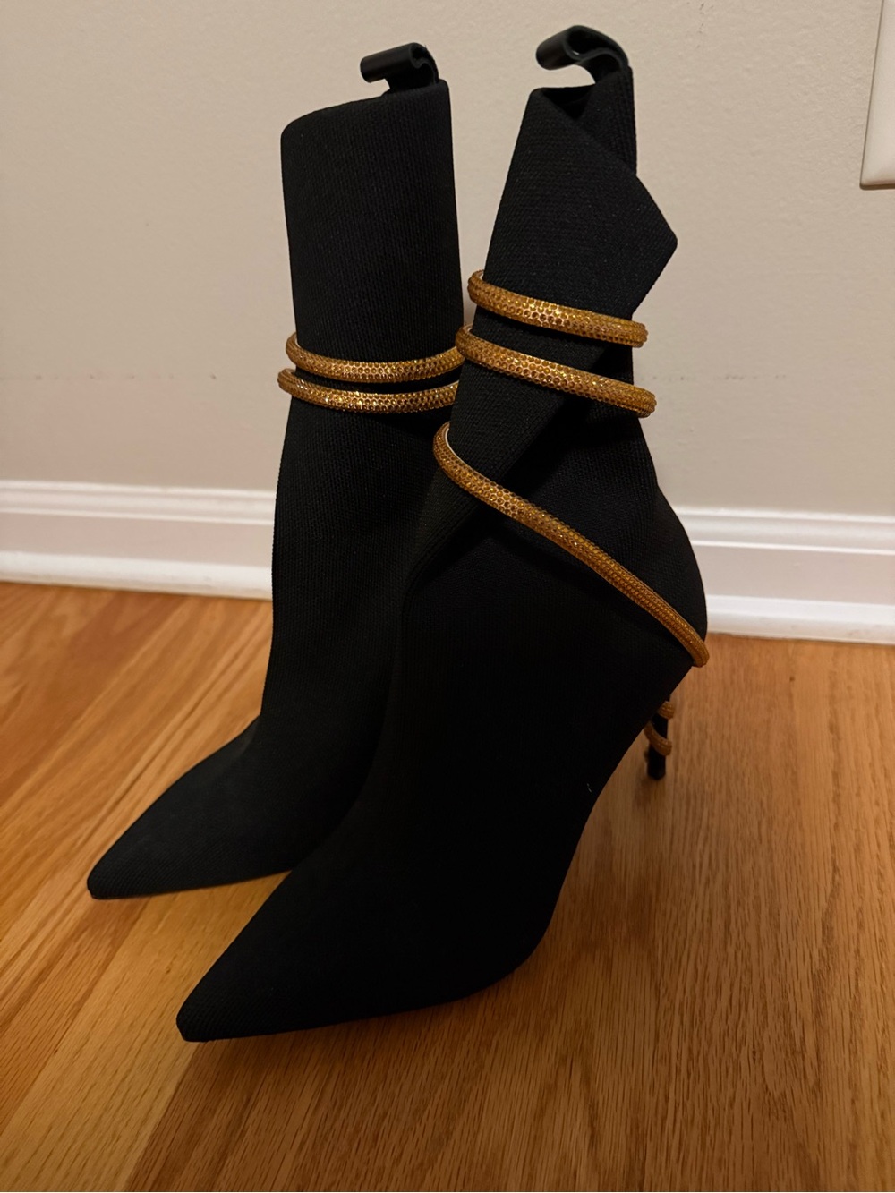 René Caovilla Women's Black Snake Ankle Boots Size 40